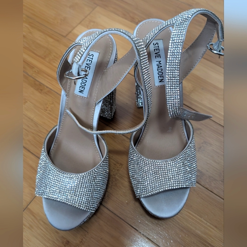 Steve Madden Silver Heels
